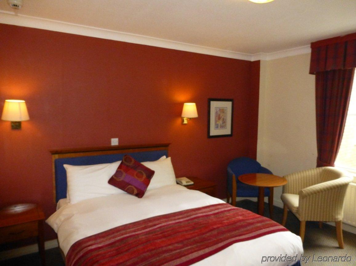 Waterloo Hotel Кроуторн Экстерьер фото
