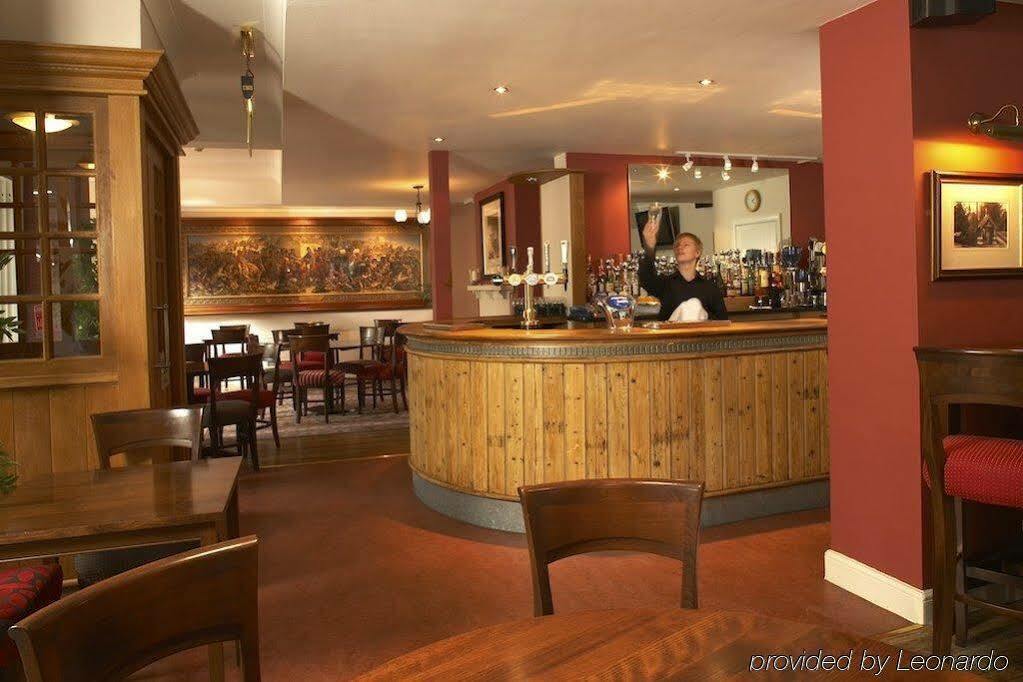 Waterloo Hotel Кроуторн Ресторан фото
